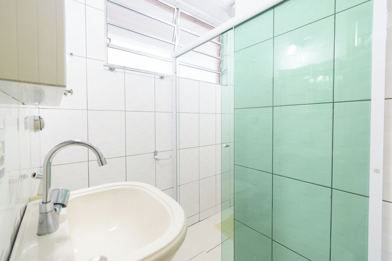 Bathroom 4, Casa piscina e lazer 50m praia Lagoinha, Ubatuba