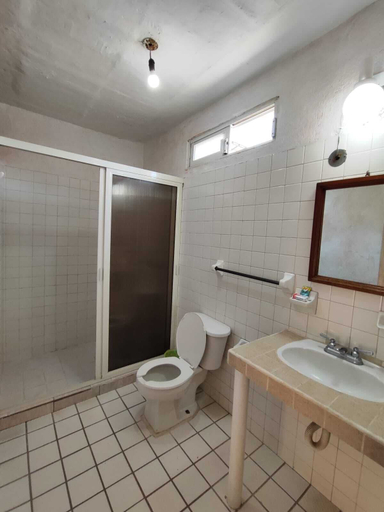 Bathroom 4, Hotel Hortencia, Puerto Vallarta