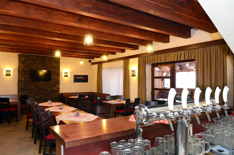 Others 4, Restaurace Oburka, Blansko