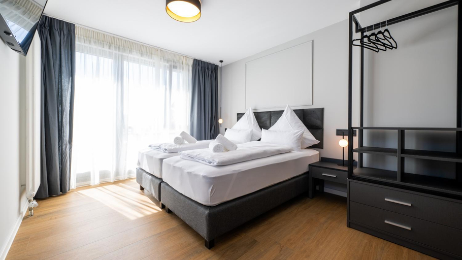 Bedroom 2, Hotel Metropol, Tübingen