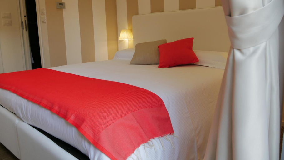 Bedroom 5, Domus Nova, Reggio Di Calabria