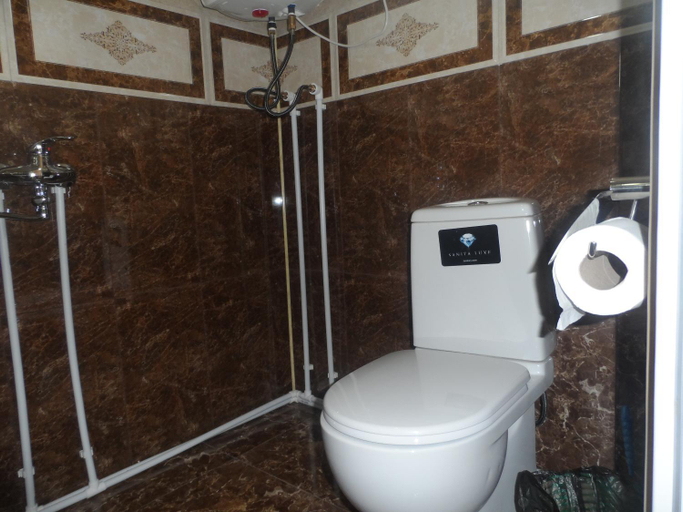 Bathroom 5, Hotel Tekla, Mestia