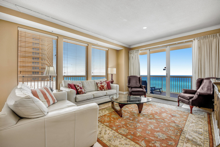 Corner Unit Right on the Sand, 2 Lagoon-style Pools, Spectacular Views, Bay