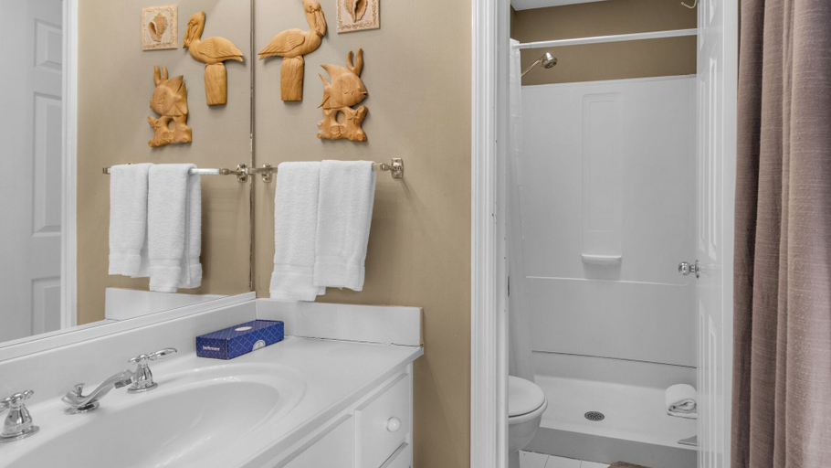 Bathroom 4, Pet Friendly on Canal in Old Seagrove - Next to Seaside & 3 Blocks to Beach!, Walton