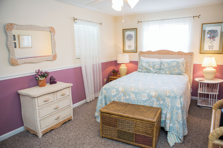 Bedroom 2, On a Scenic Dune Lake in Seagrove ~ Dog Friendly, Walton