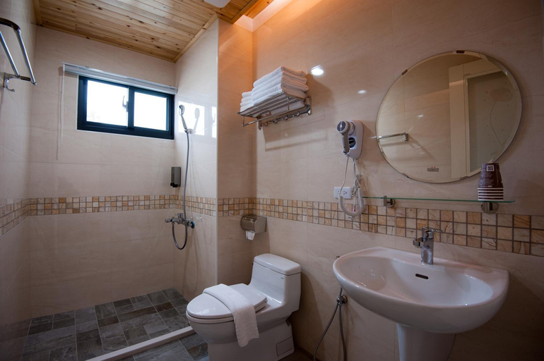 Bathroom 4, PlaceOfHeart, Nantou
