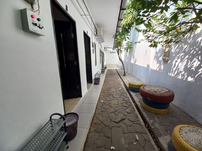 Others 5, OYO 93962 Jm Guest House, Karawang