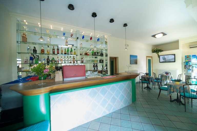 Food & Drinks 5, Hotel Ricchi 3 stelle superior, Rimini