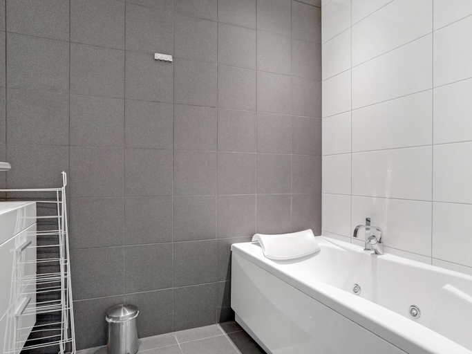 Bathroom 4, Modern Cozy Home With Sauna, Weststellingwerf