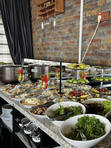 Food & Drinks 5, Grand Hotel Van, Merkez