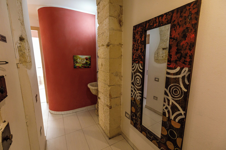Others 5, Onlyrooms II - Old Town & Typical Food, Cagliari