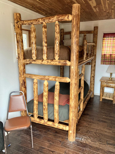 Bedroom 2, GWIN'S LODGE, Kenai Peninsula