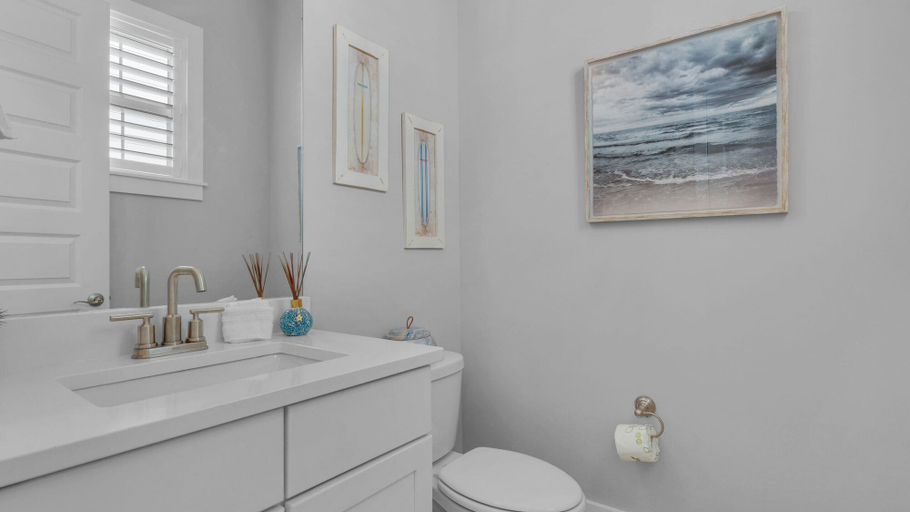 Bathroom 4, 1-minute to the Boat Launch, Boat Parking Under Home, An Experience For Less, Walton