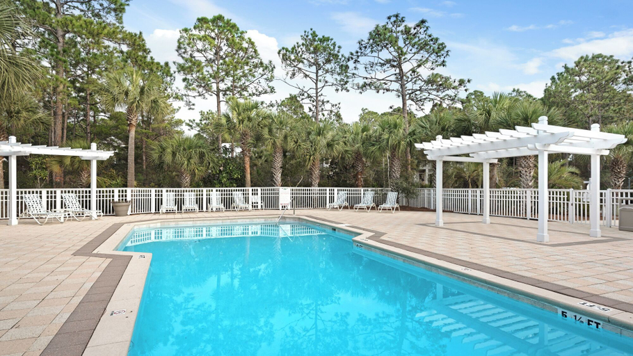 Sport & Beauty 3, Close to the Beach & Close to the Pool, Walton