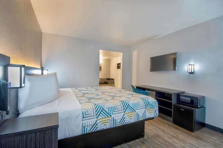 Bedroom 15