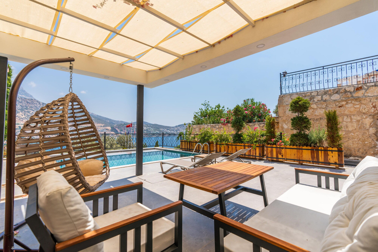 Terrace/patio 4, Retreat Suite, Kaş