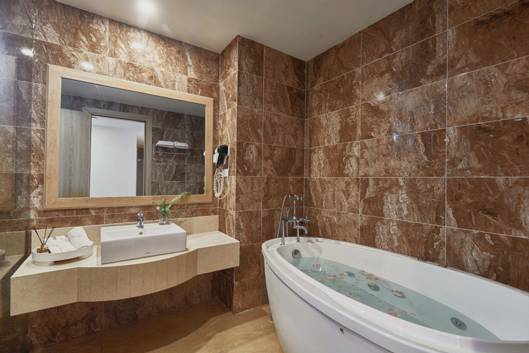 Bathroom 7