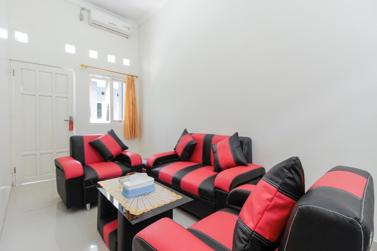 Public Area, RedDoorz near Universitas Palangkaraya, Palangkaraya