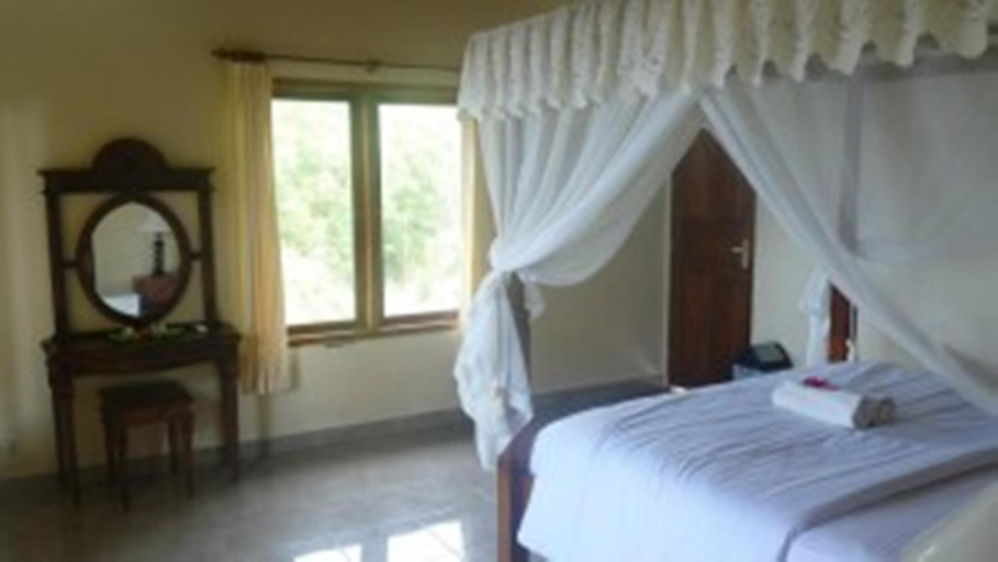 Bedroom 12