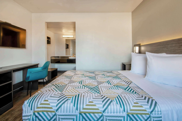 Bedroom 10