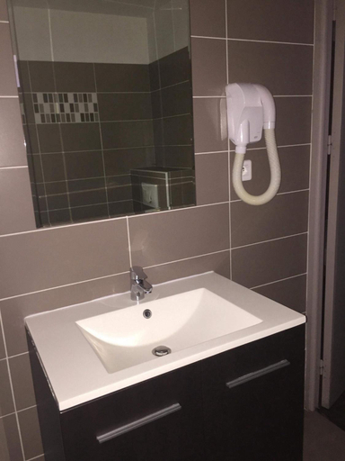 Bathroom 2, Le monte rosso, Corse-du-Sud