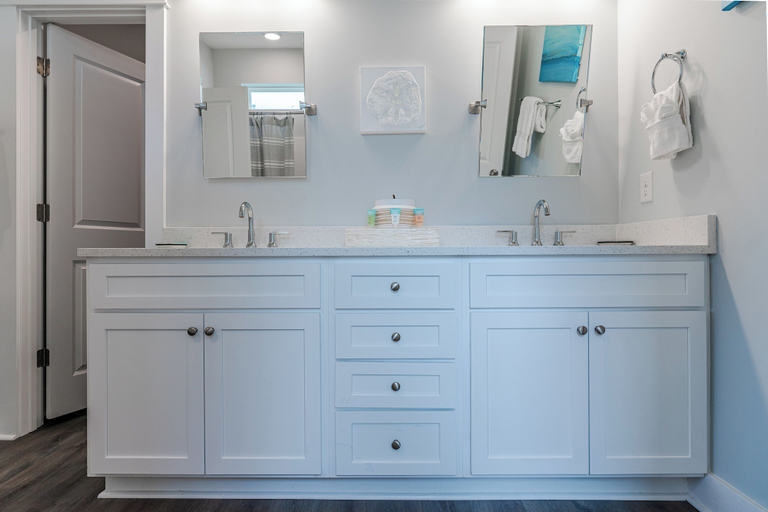 Bathroom 4, Pet Friendly + Private Pool; Amazing Fenced Backyard, 5 Min Walk to Beach!, Bay