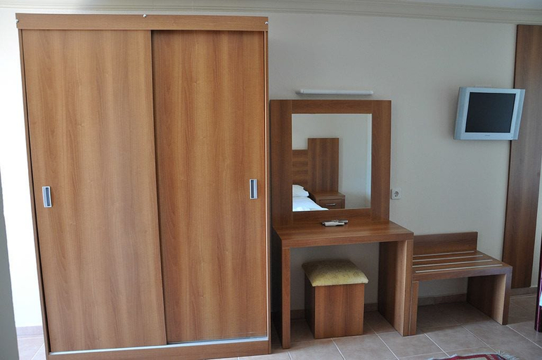 Bedroom 4, Moms Hotel, Kemer