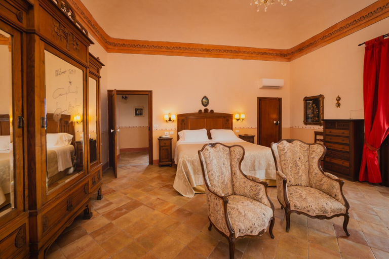 Bedroom 4, Hotel Villa Giulia, Syracuse