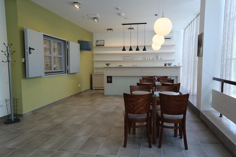 Others 5, Konaciste Grad B&B, Užice