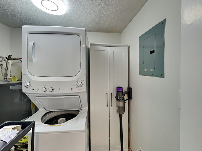 Bathroom 4, Summer Place, Saint Johns