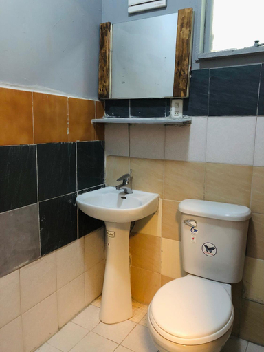 Bathroom 3, Railway Handmade Homestay, Hualien