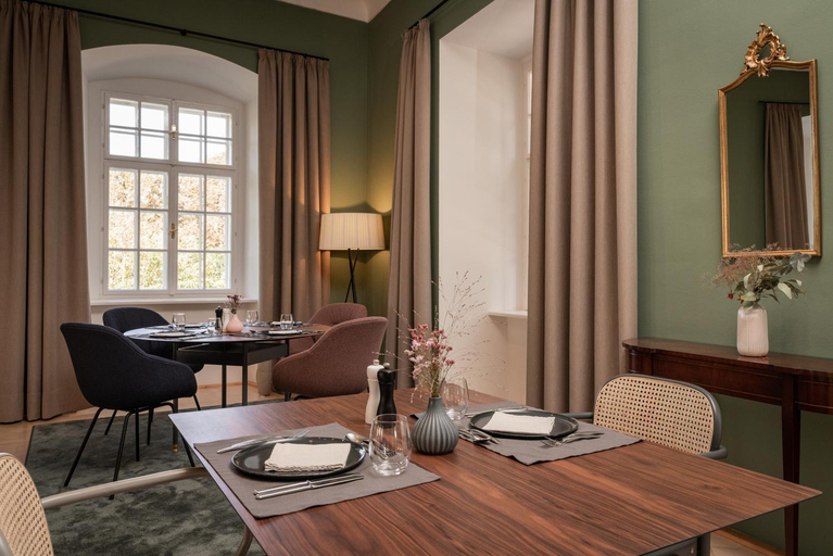 Food & Drinks 4, Boutique Hotel Zum Oberjager, Schloss Lackenbach, Oberpullendorf