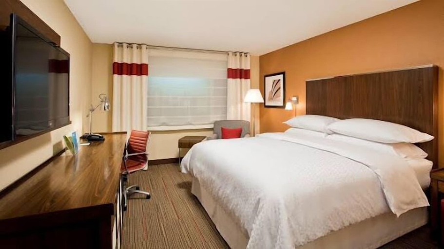 Bedroom 3, Prestige Prince George Lodge, Fraser-Fort George