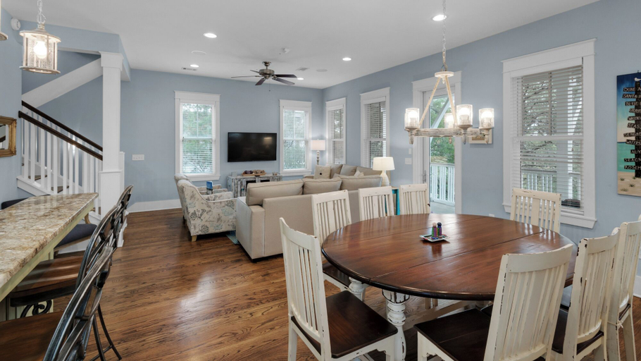 Food & Drinks, Minutes to the Beach - Gated Community With 2 Pools, Walton