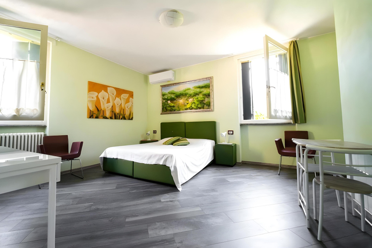 Bedroom 4, Montebello, Lecco