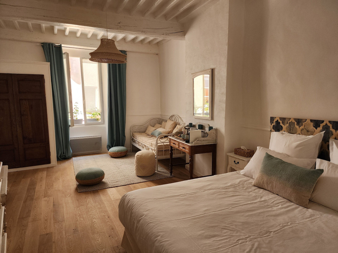 Bedroom 3, La Belle Histoire, Var