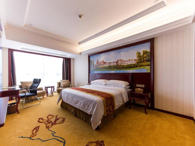 Bedroom 2, Vienna Shanghai Songjiang Wanda Guangfulin Road, Shanghai