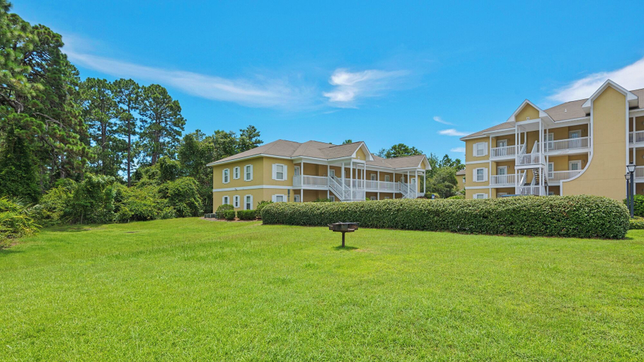 Exterior & Views 2, 1st Floor, Walkable to Dining, Shopping, Beach - Sleeps 6, Walton