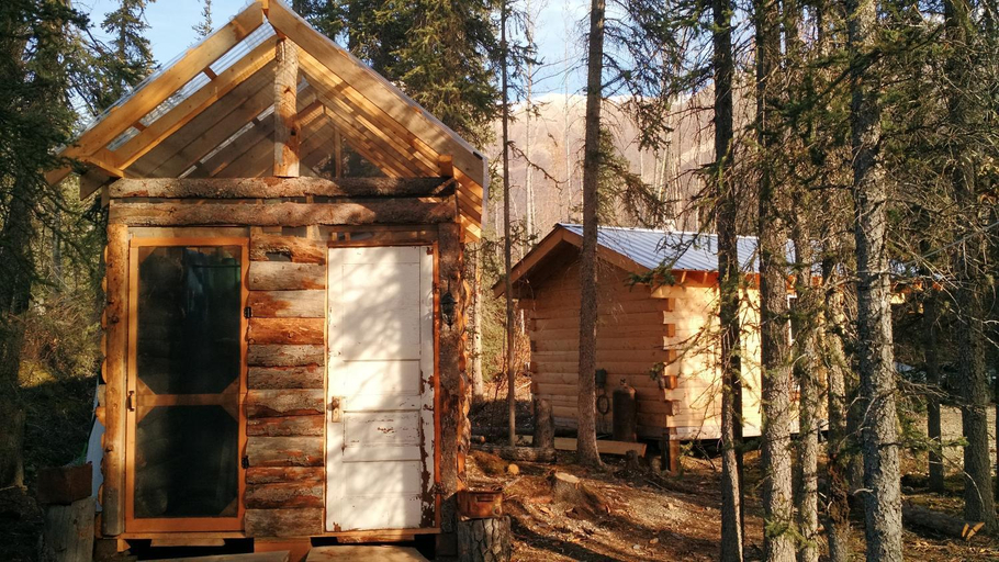 Bathroom 3, Blackburn Cabins, Valdez-Cordova