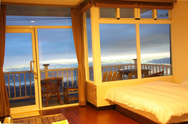 Food & Drinks 2, Sky lounge B&B, Nantou