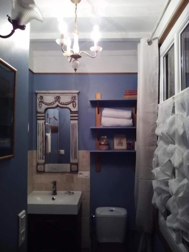 Bathroom 3, Manoir de Barbotin, Morbihan