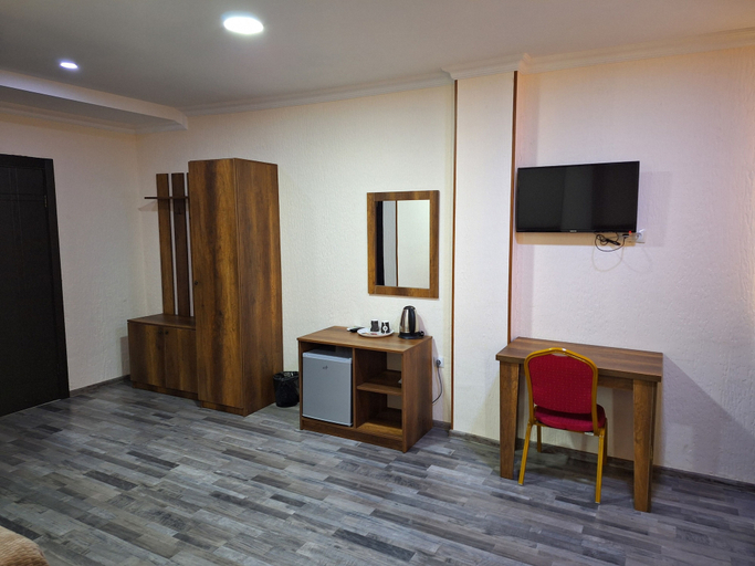 Others 5, Hotel Georgian, Kutaisi