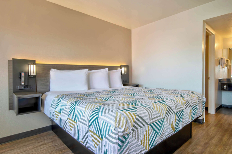 Bedroom 8