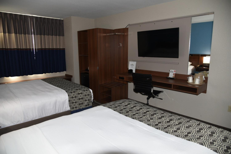 4, Sleep Inn & Suites Fond du Lac, Fond du Lac