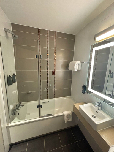 Bathroom 5, Clayton Hotel Cardiff, Cardiff