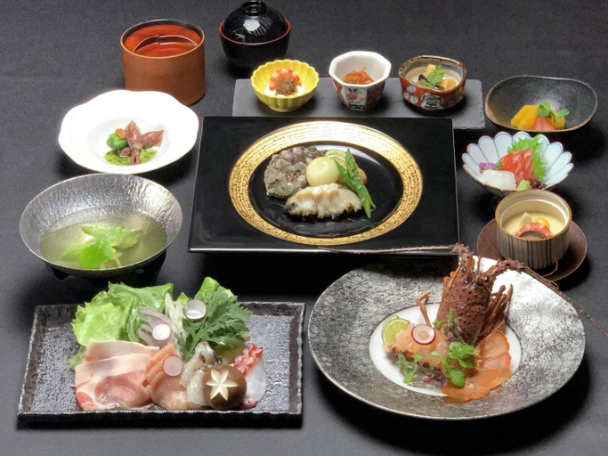 Others 5, mikawawan resort linx, Kira