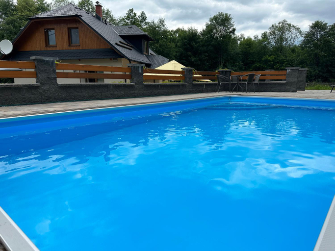 Others 4, Ubytovani v soukromi s bazenem Tri Splavy, Frýdek-Místek