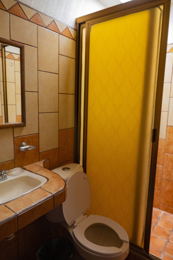 Bathroom 4, Balneario y Cabañas ISIS, Casimiro Castillo
