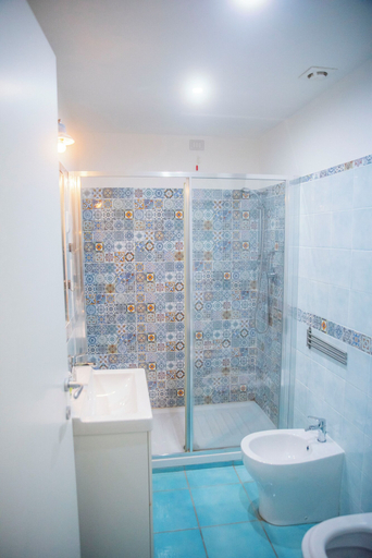 Bathroom 4, Le Tre Caravelle Hotel, Salerno