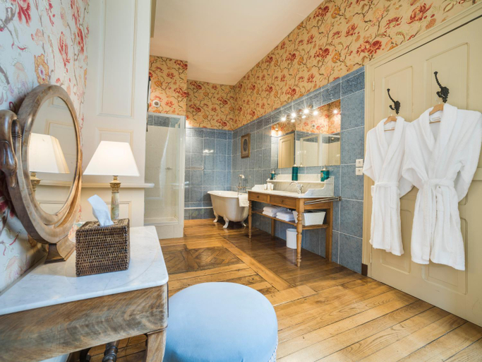 Bathroom 2, Chateau de Bouceel, Manche